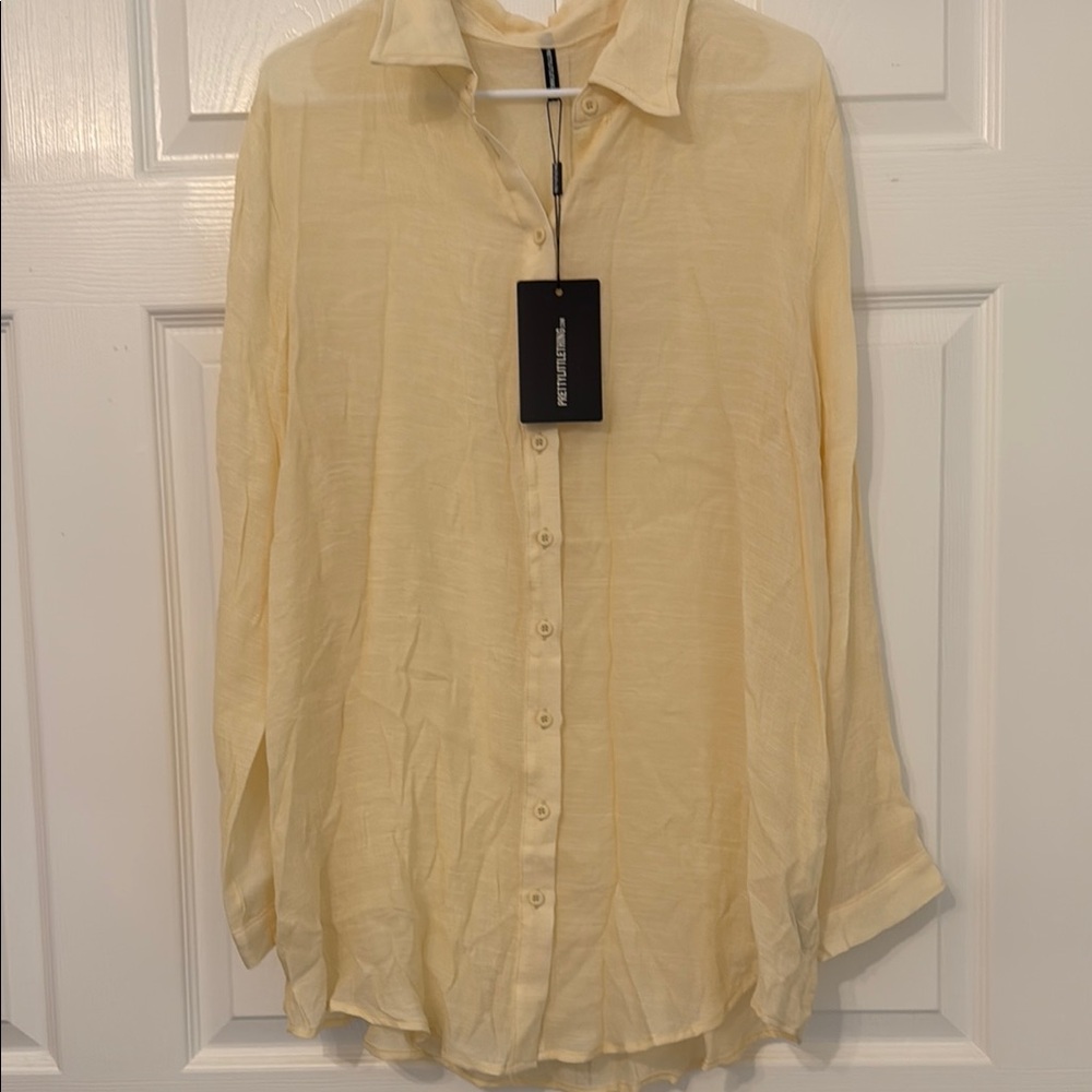 PrettyLittleThing- Stone Oversized Beach Shirt